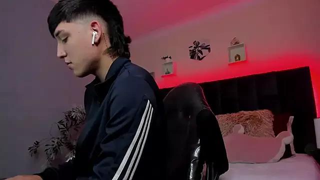 Ares_di_martin from StripChat is Freechat