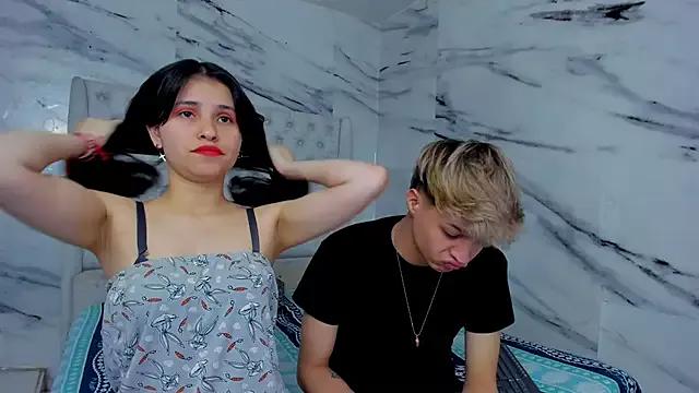 Ari_and_Storm from StripChat is Freechat