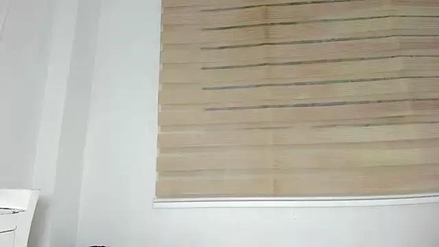 Aria_secrets webcams show profile image 
