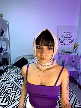 AriaBlush_18 from StripChat is Freechat