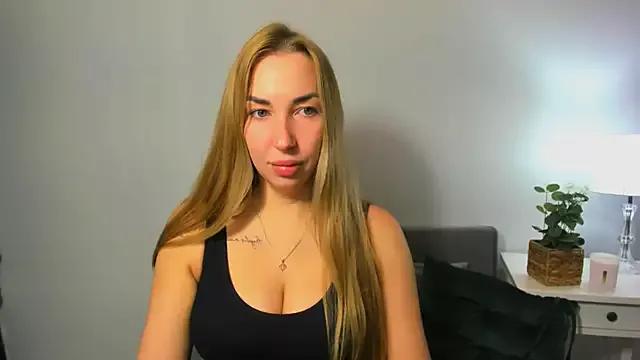 AriaDesire from StripChat