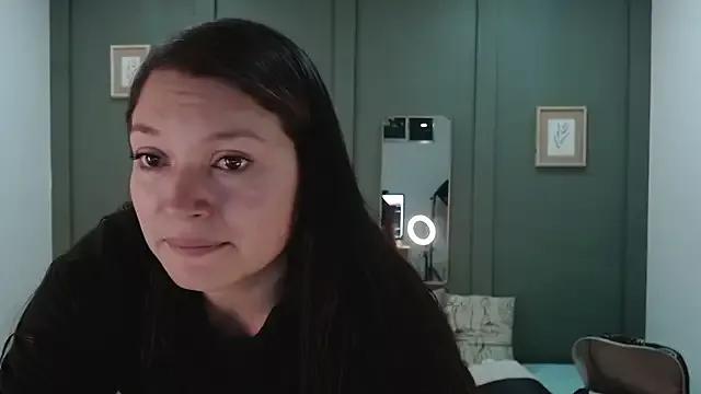 Ariadna_luna from StripChat