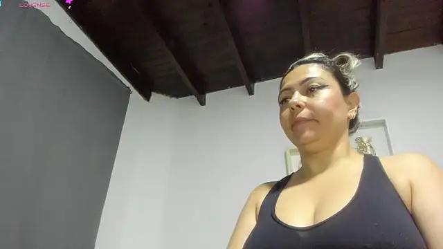 ariana-martins from StripChat