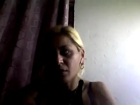 ariana_crazzy from StripChat