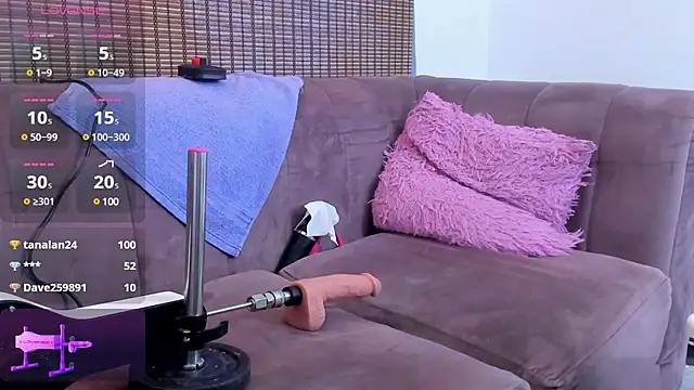 ariana_cross from StripChat