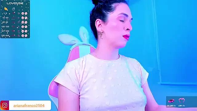 Ariana_f from StripChat