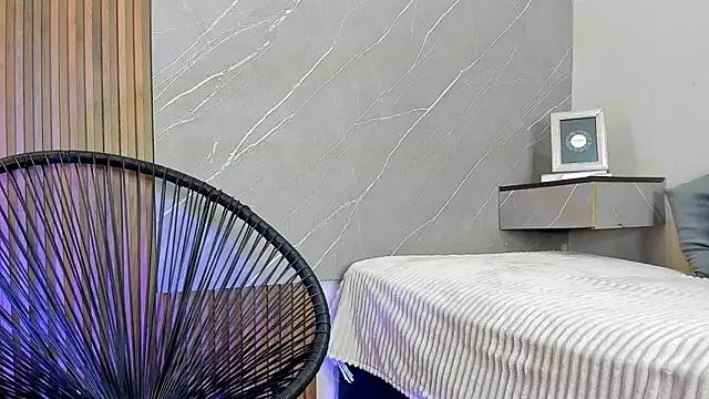 ariana_jhonson1 from StripChat