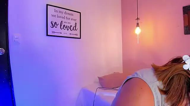 ArianaBaker from StripChat
