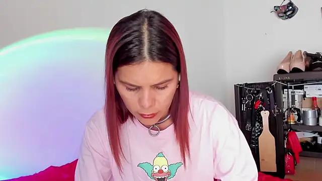 Explore our live girls sluts from our Custom and Multi clubs and checkout exclusive access to highly interactive content, such as shape, hair, titties, pussy type and many more.