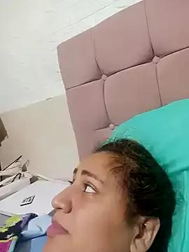 Arianna_Hot777 from StripChat