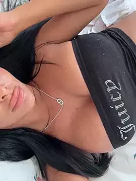 AriannaIsabellax from StripChat is Freechat