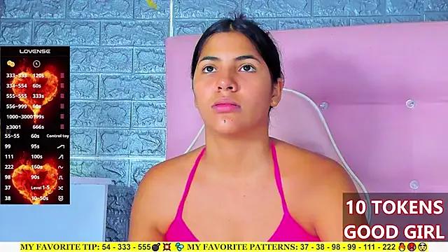 AriannaLewiis from StripChat