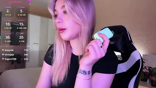 ariashaa from StripChat