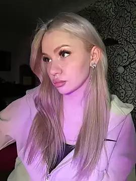 aricenaa from StripChat is Freechat