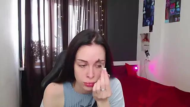 ariel_is_on_vacation from StripChat is Freechat