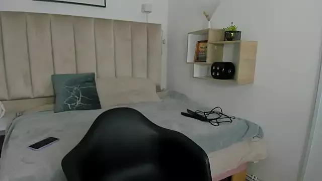 Ariel_Wattson from StripChat is Freechat