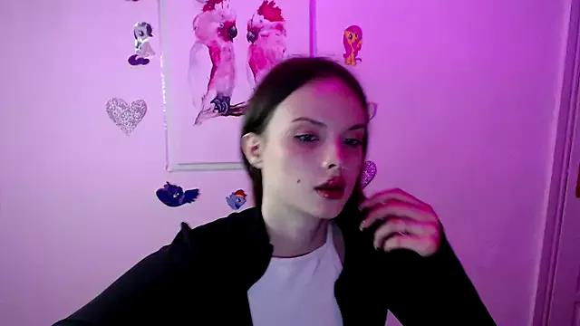 Explore our live girls sluts from our Custom and Multi clubs and checkout exclusive access to highly interactive content, such as shape, hair, titties, pussy type and many more.