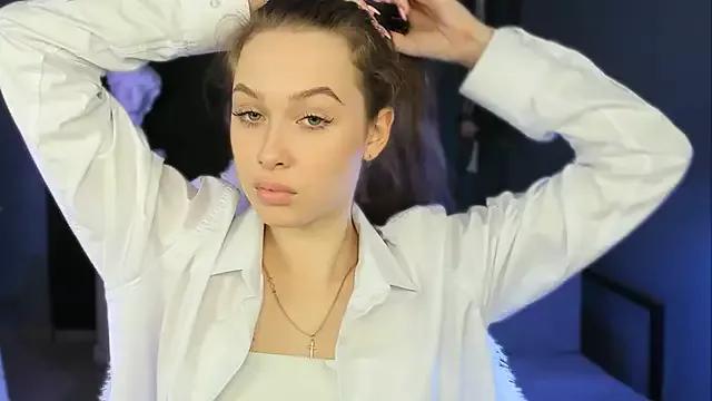Explore our live girls sluts from our Custom and Multi clubs and checkout exclusive access to highly interactive content, such as shape, hair, titties, pussy type and many more.