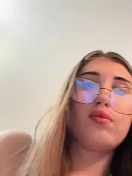 Arina_Nell webcams show profile image 