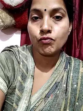 Arini_Arora webcams show profile image 