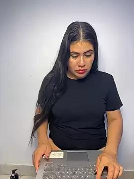 AriNovaX from StripChat is Freechat