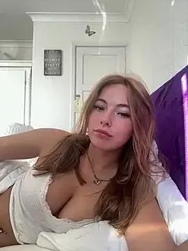 AroraAngel from StripChat