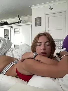 AroraAngel from StripChat