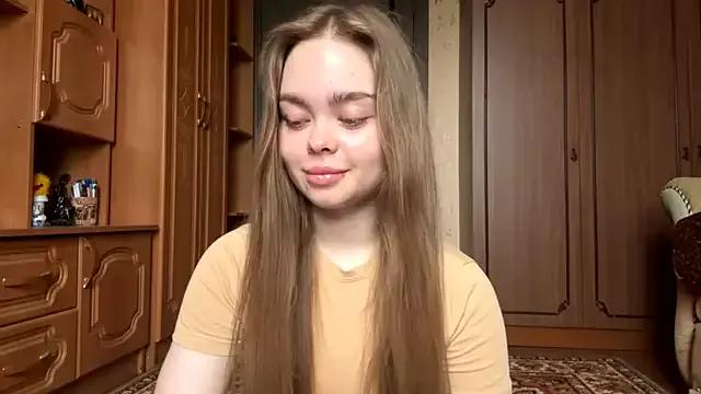 ArowsHeart from StripChat is Freechat