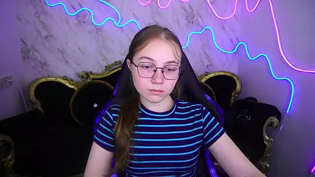 ArrinaWairr webcams show profile image 
