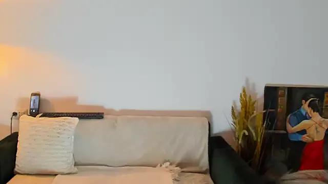 Arya_Lexy from StripChat