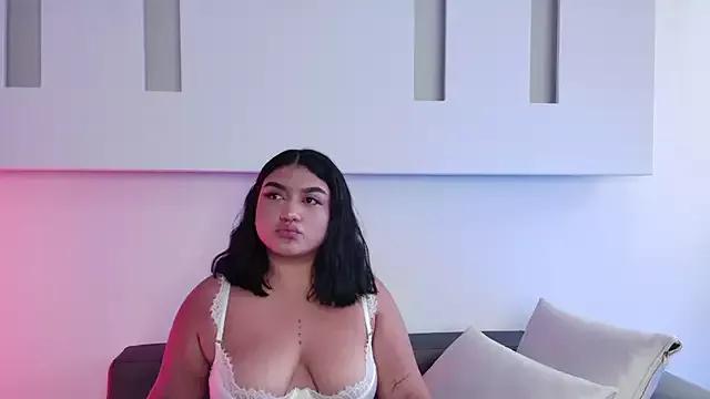 AryRose_ from StripChat is Freechat