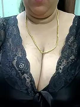 Ashikaa_r webcams show profile image 
