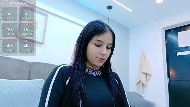 Explore our live girls sluts from our Custom and Multi clubs and checkout exclusive access to highly interactive content, such as shape, hair, titties, pussy type and many more.