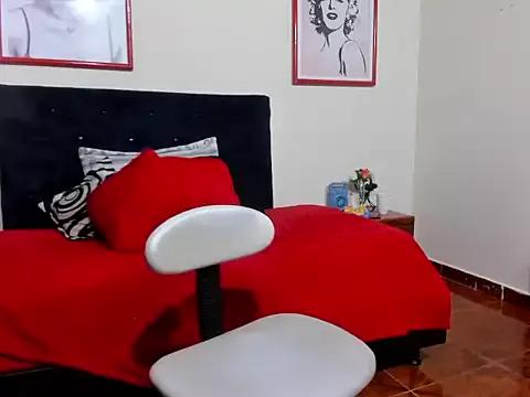 ashley_linsay from StripChat is Freechat