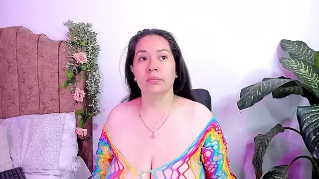 Ashley_Monroe from StripChat is Freechat