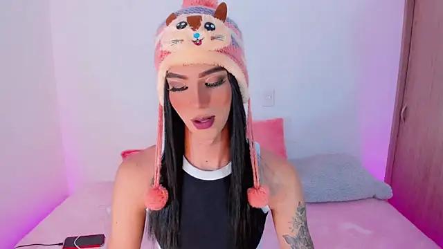 Explore our live girls sluts from our Custom and Multi clubs and checkout exclusive access to highly interactive content, such as shape, hair, titties, pussy type and many more.