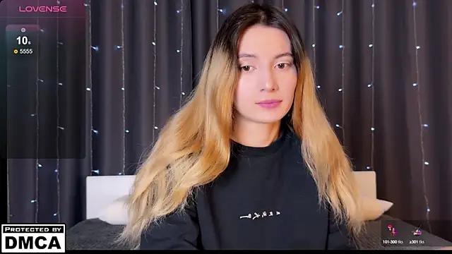 Asya_Fairy from StripChat