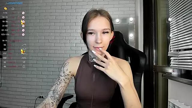 AsyaMiller from StripChat