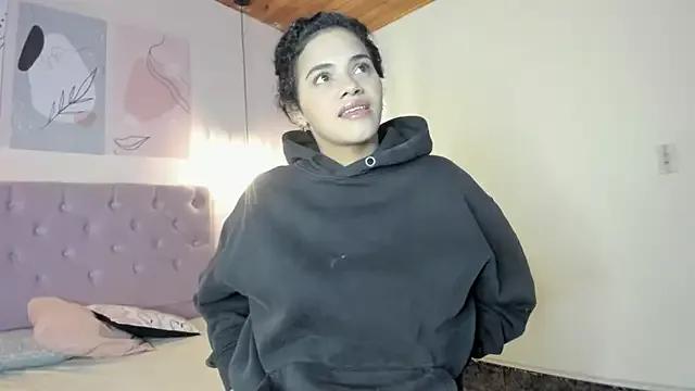 ATENA_JB webcams show profile image 