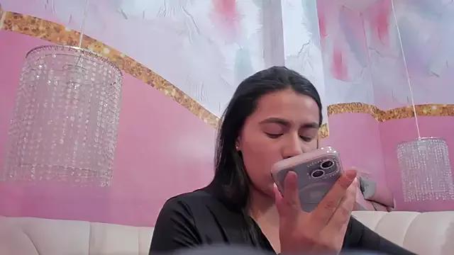 AteneaGrey from StripChat is Freechat