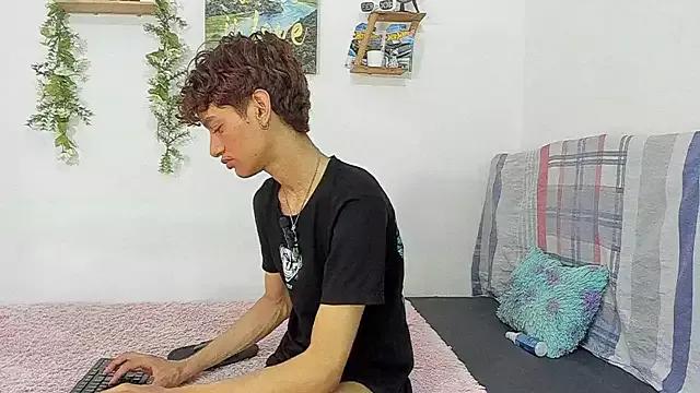 Augustvalen webcams show profile image 