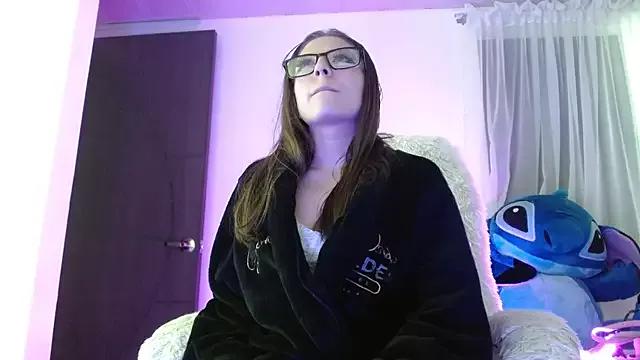 Aurora_blossom__ from StripChat is Freechat