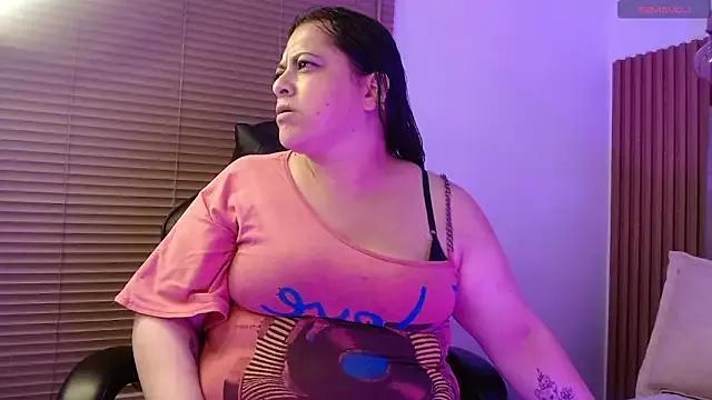 Aurora_siren from StripChat is Freechat