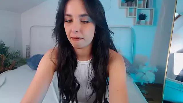AuroraAksnesss from StripChat is Freechat