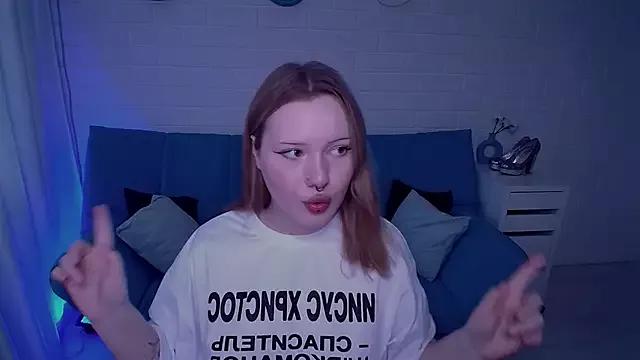 Explore our live girls sluts from our Custom and Multi clubs and checkout exclusive access to highly interactive content, such as shape, hair, titties, pussy type and many more.