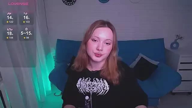 Explore our live girls sluts from our Custom and Multi clubs and checkout exclusive access to highly interactive content, such as shape, hair, titties, pussy type and many more.
