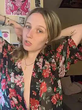 AutumnTides from StripChat