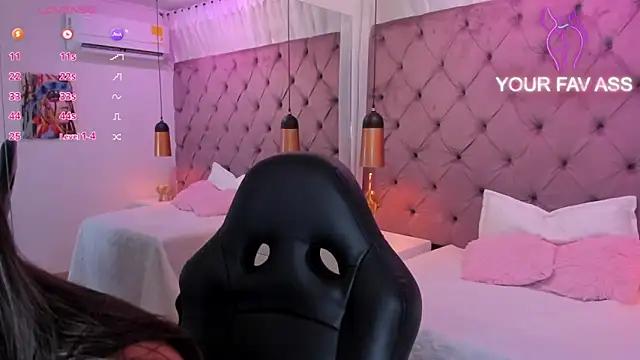 ava_blue from StripChat