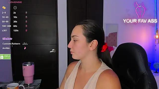 ava_blue from StripChat