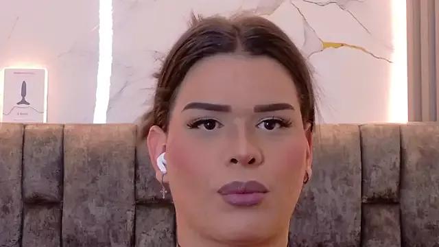 Ava_Cristi from StripChat is Freechat